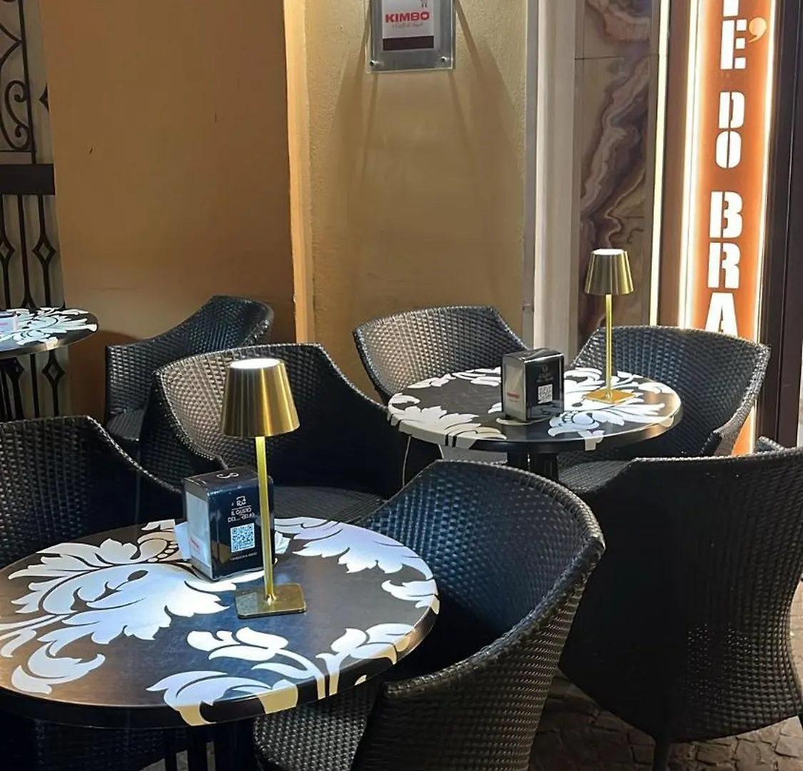 Bed & Breakfast Guest House Regina Carolina Naples Italy