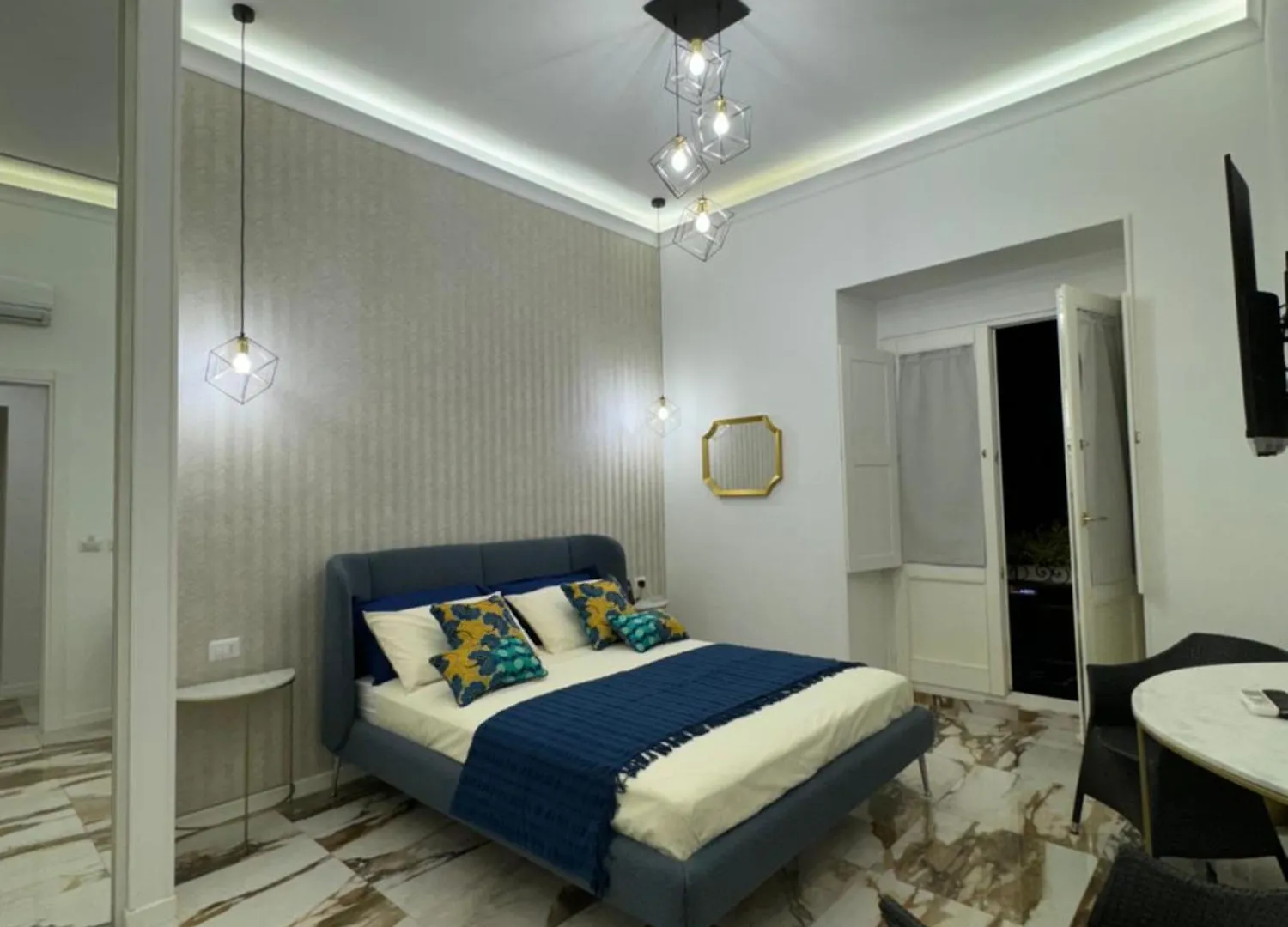 Guest House Regina Carolina Neapel